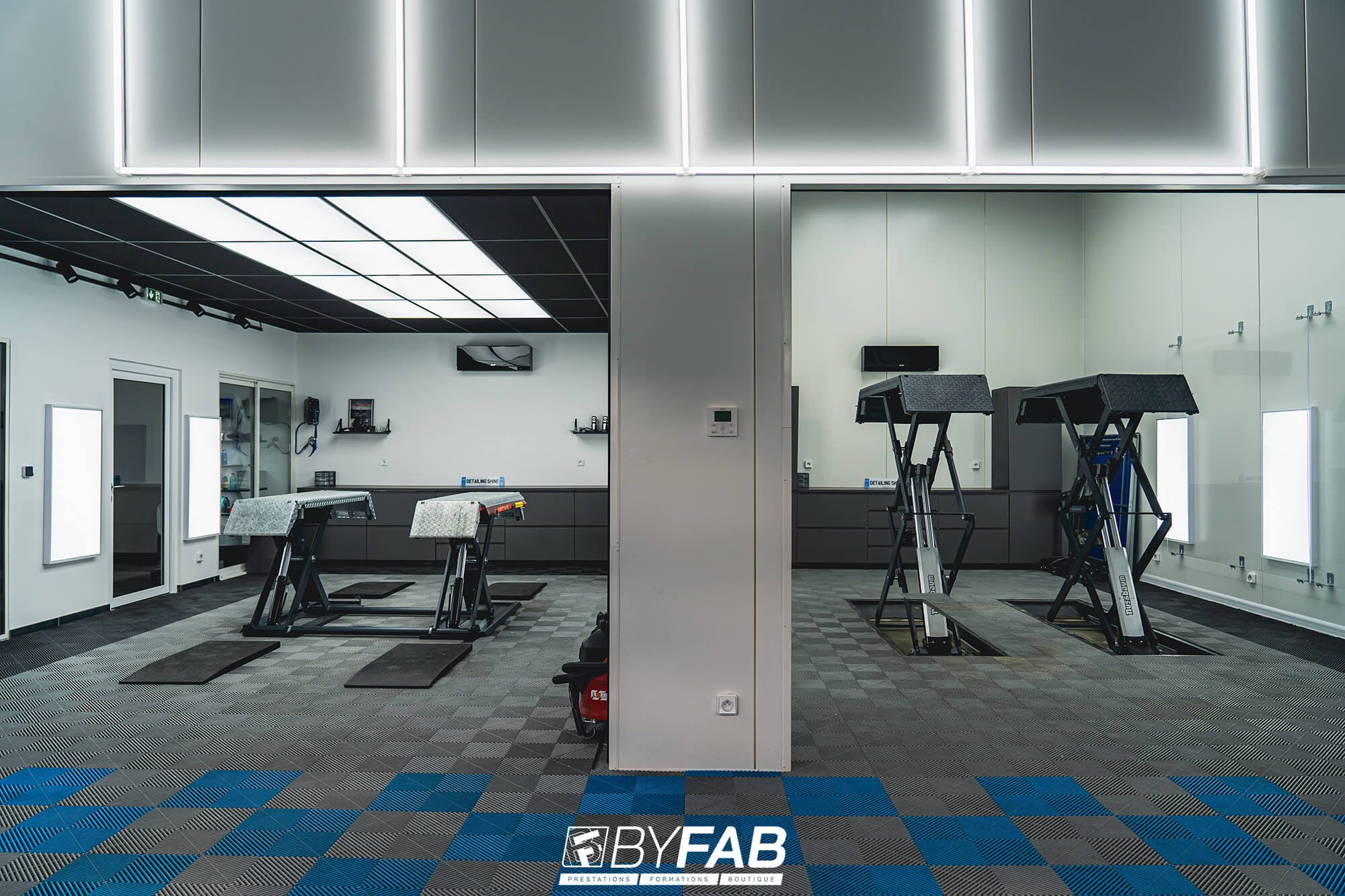 Studio avec les ponts levés